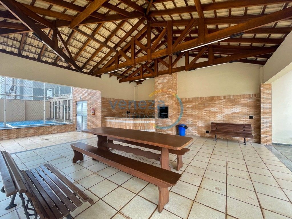 Apartamento para locação no bairro Centro de Londrina com 60.23m<sup>2</sup> útil, 2 quartos, 1 vaga de garagem