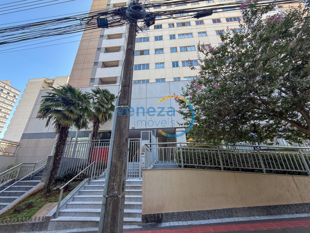 Apartamento para locação no bairro Centro de Londrina com 60.23m<sup>2</sup> útil, 2 quartos, 1 vaga de garagem