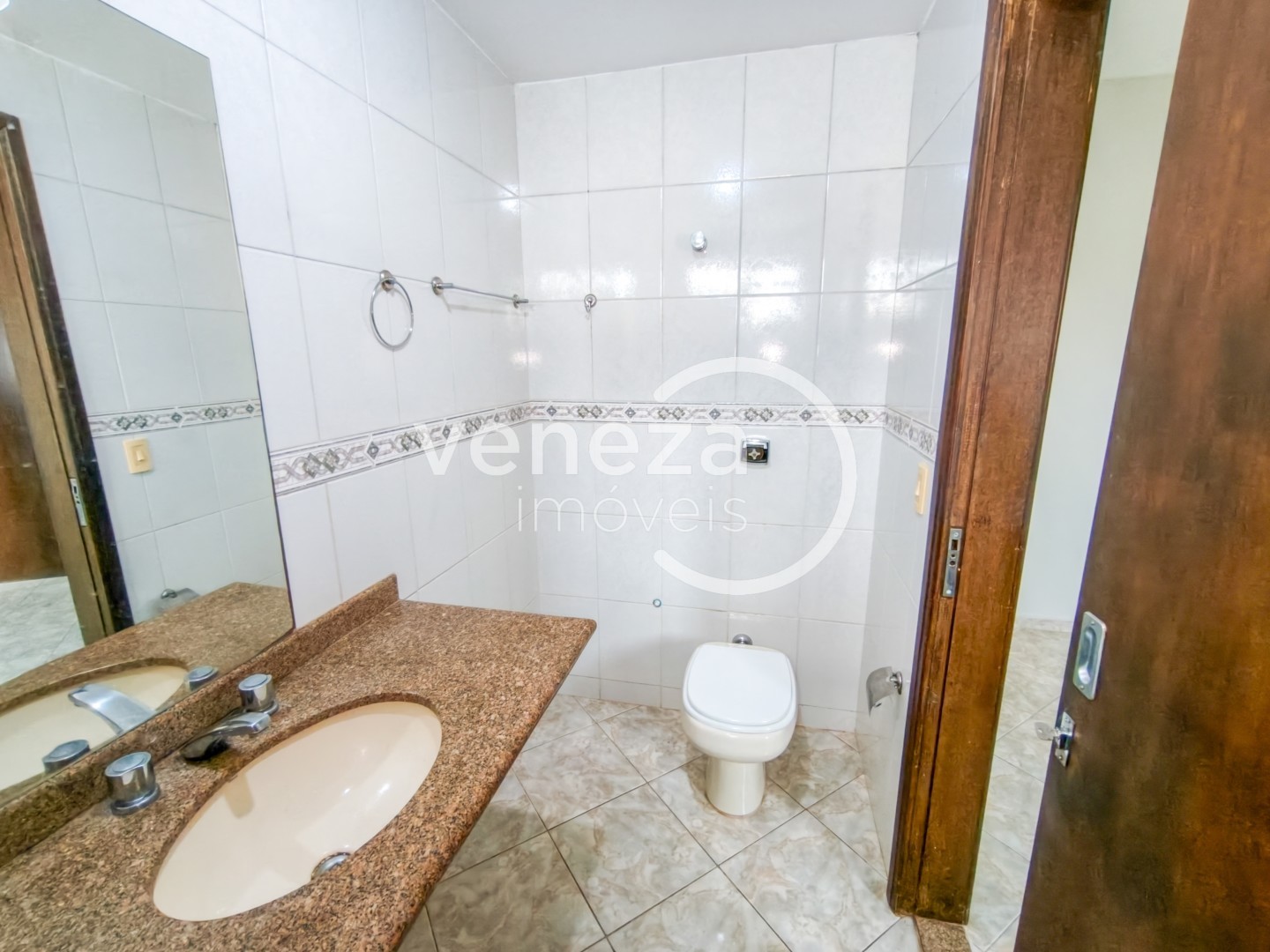 Apartamento para locação no bairro Vila Brasil de Londrina - Foto 8