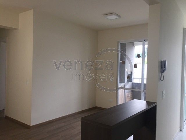 Apartamento para venda no Aurora em Londrina com 107,12m² por R$ 405.000,00