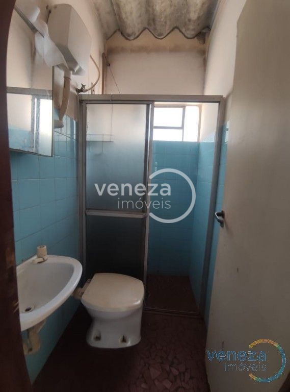 Casa Residencial para locacao no Carlota em Londrina com 54,9m² por R$ 750