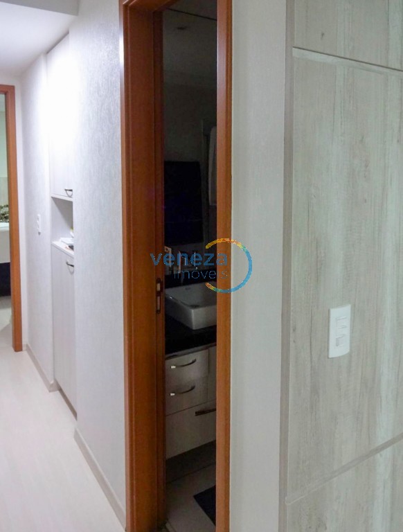 Apartamento para locação no bairro Gleba Palhano de Londrina com 68m<sup>2</sup> útil, 3 quartos, 1 vaga de garagem