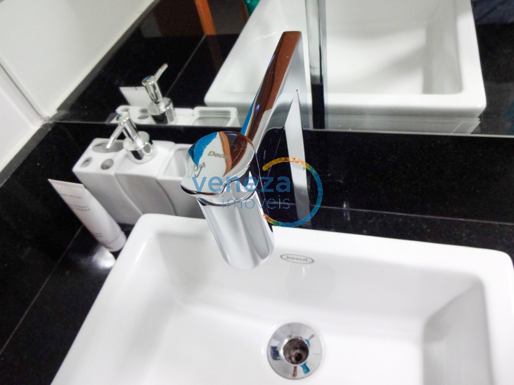 Apartamento para locação no bairro Gleba Palhano de Londrina com 68m<sup>2</sup> útil, 3 quartos, 1 vaga de garagem