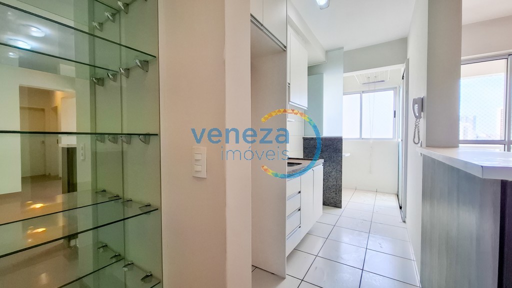 Apartamento para locação no bairro Jose Lazaro Gouvea de Londrina com 69.89m<sup>2</sup> útil, 2 quartos, 1 vaga de garagem