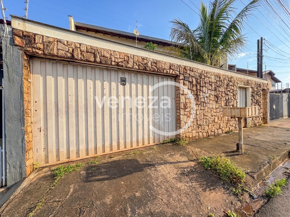 Casa Residencial para locacao no Sao Pedro em Londrina com 173,53m² por R$ 3.000