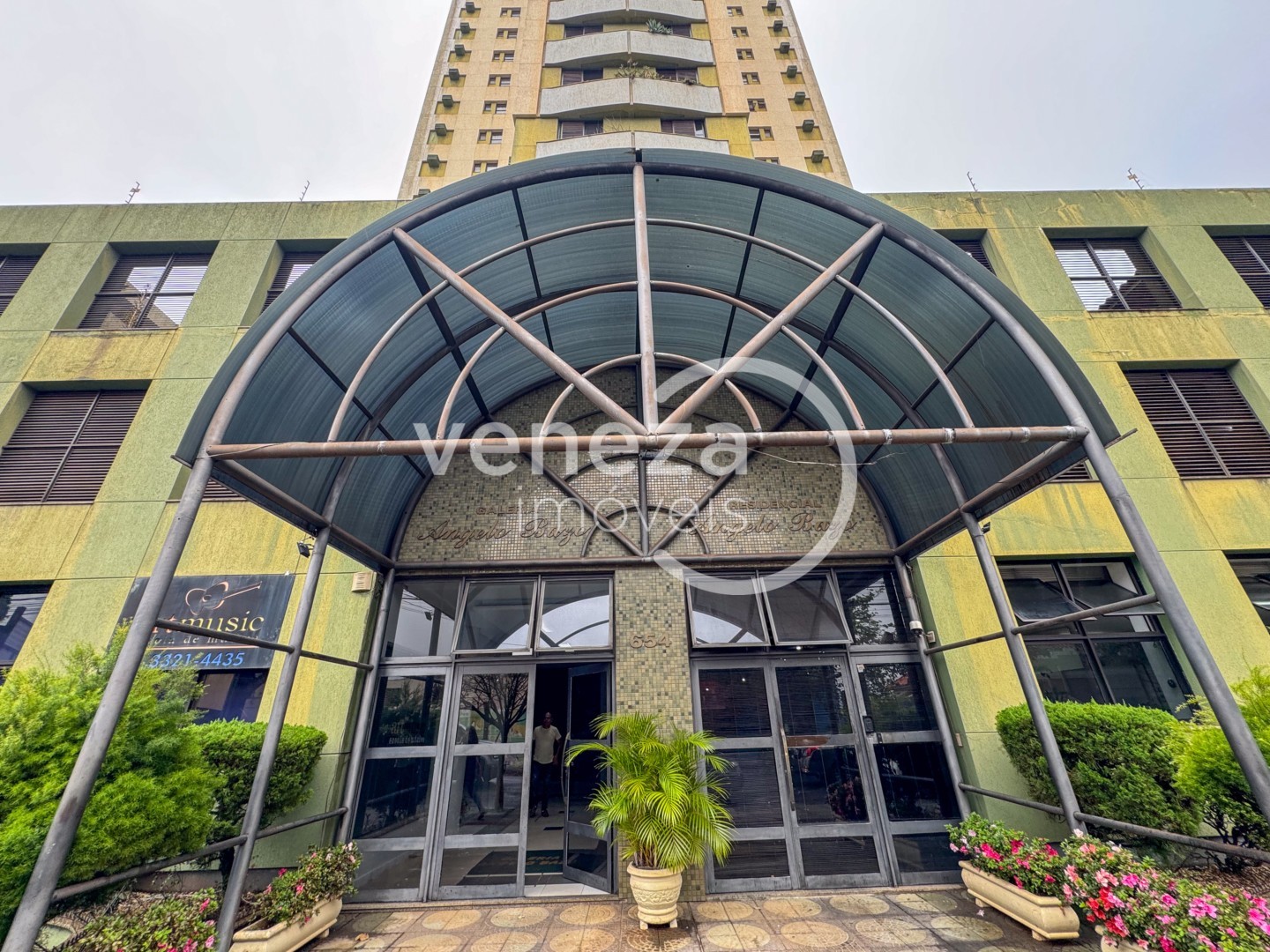 Apartamento para locacao no Centro em Londrina com 68m² por R$ 1.300