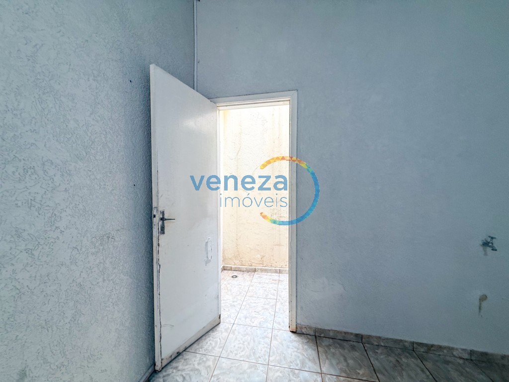 Salão-loja para locação no bairro Centro de Londrina - Foto 11