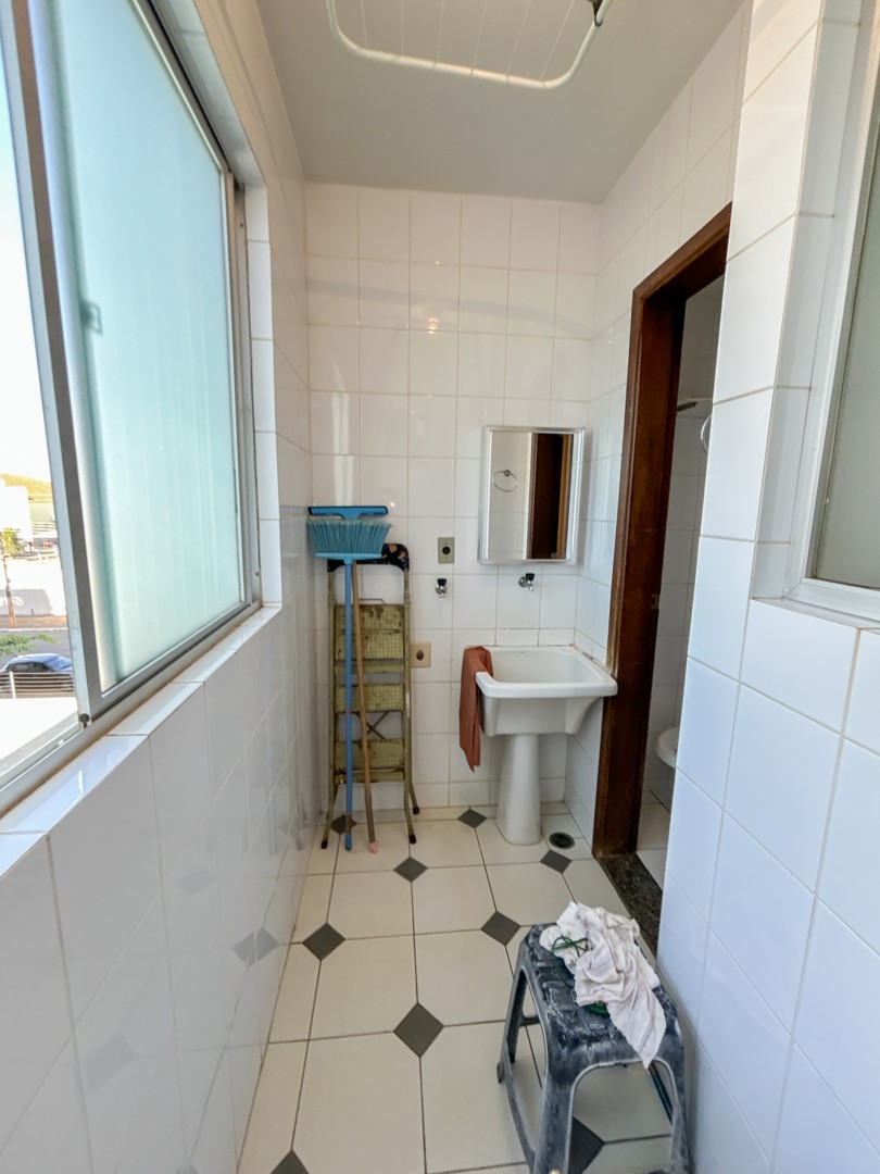 Apartamento para locação no bairro Antares de Londrina - Foto 14