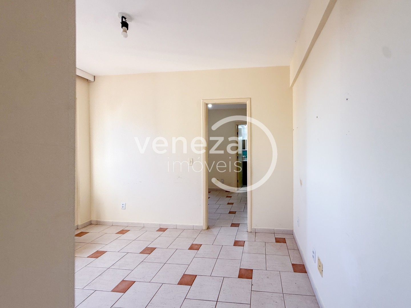 Apartamento para locação no bairro Centro de Londrina - Foto 4