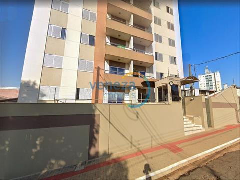 Apartamento para venda no Jerumenha em Londrina com 77m² por R$ 385.000,00