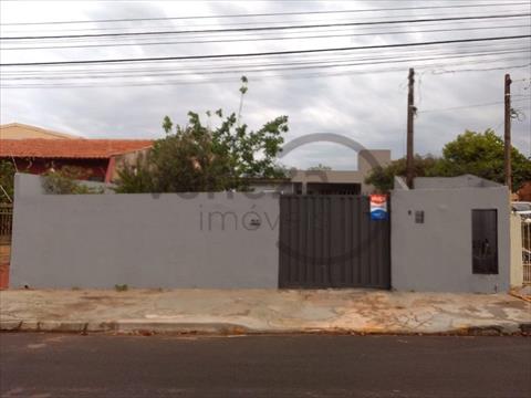 Casa Residencial para locacao no Leonor em Londrina com 73,86m² por R$ 1.375,00