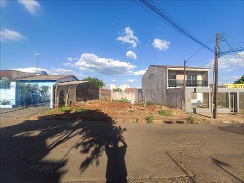 Terreno para venda no Santiago em Londrina com 271,2m² por R$ 180.000,00