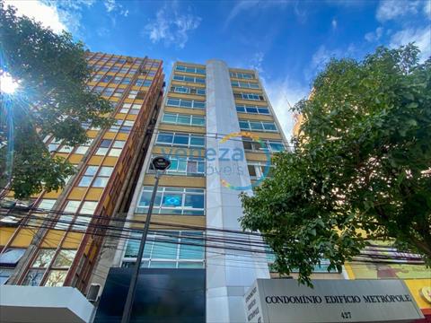 Sala para locacao no Centro em Londrina com 43,2m² por R$ 937,50