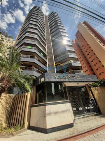 Apartamento para venda no Centro em Londrina com 229,28m² por R$ 750.000,00
