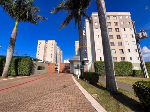 Apartamento para venda no Portal dos Ramos em Londrina com 55,38m² por R$ 205.000,00