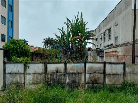 Terreno para venda no Centro em Guaratuba com 330m² por R$ 450.000,00