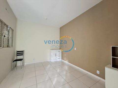 Apartamento para locacao no Piza em Londrina com 30m² por R$ 937,50