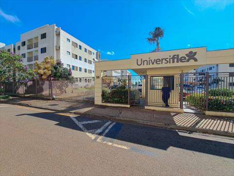 Apartamento para locacao no Cidade Universitaria em Londrina com 75m² por R$ 1.625,00