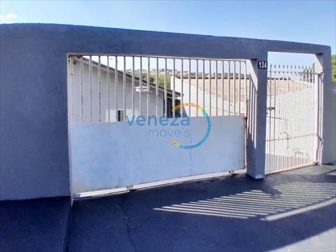 Casa Residencial para venda no Professora Hilda Mandarino em Londrina com 70m² por R$ 250.000,00