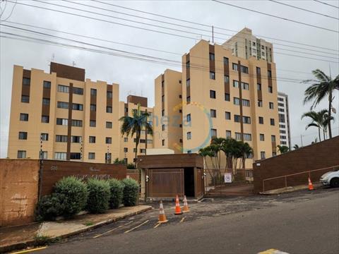 Apartamento para locacao no Alvorada em Londrina com 111,5m² por R$ 1.312,50