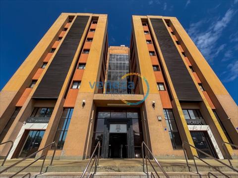 Sala para locacao no Ipiranga em Londrina com 84,48m² por R$ 3.125,00