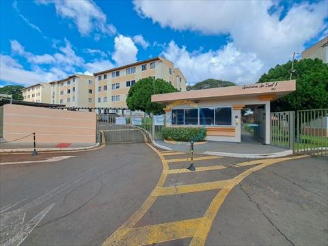 Apartamento para locacao no Jardim das Americas em Londrina com 96,57m² por R$ 1.062,50