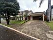 Casa Residencial para locação no bairro Gleba Palhano de Londrina com 298m<sup>2</sup> útil, 4 quartos, 2 vagas de garagem - Foto 2