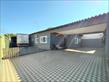Casa Residencial à venda no bairro Jardim Santa Alice de Londrina com 210m<sup>2</sup> útil, 3 quartos, 9 vagas de garagem - Foto 4