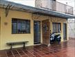 Casa Residencial à venda no bairro Jardim America de Londrina com 200m<sup>2</sup> útil, 5 quartos, 5 vagas de garagem - Foto 2