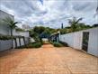 Casa Residencial para locação no bairro Portal de Versalhes de Londrina com 426m<sup>2</sup> útil, 3 quartos, 2 vagas de garagem - Foto 25