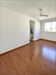 Apartamento para locação no bairro Jamaica de Londrina com 46.66m<sup>2</sup> útil, 2 quartos, 1 vaga de garagem - Foto 2