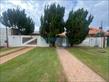 Casa Residencial para locação no bairro Tucano de Londrina com 418.05m<sup>2</sup> útil, 7 quartos - Foto 1