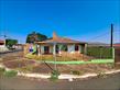 Casa Residencial à venda no bairro Lindoia de Londrina com 140.5m<sup>2</sup> útil, 3 quartos, 4 vagas de garagem - Foto 1