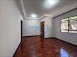 Casa Residencial à venda no bairro Adriana 2 de Londrina com 190m<sup>2</sup> útil, 4 quartos, 4 vagas de garagem - Foto 8
