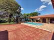 Casa Residencial à venda no bairro Waldemar Hauer de Londrina com 400m<sup>2</sup> útil, 5 quartos, 1 vaga de garagem - Foto 29