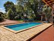 Casa Residencial à venda no bairro Waldemar Hauer de Londrina com 400m<sup>2</sup> útil, 5 quartos, 1 vaga de garagem - Foto 34