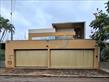 Casa Residencial à venda no bairro Presidente de Londrina com 430m<sup>2</sup> útil, 4 quartos, 4 vagas de garagem - Foto 1