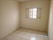 Casa Residencial para locação no bairro Jardim Guararapes de Londrina com 80m<sup>2</sup> útil, 3 quartos, 2 vagas de garagem - Foto 15