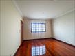 Casa Residencial para locação no bairro Universitario de Londrina com 200m<sup>2</sup> útil, 3 quartos, 2 vagas de garagem - Foto 7
