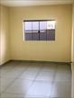 Casa Residencial à venda no bairro Bandeirantes de Londrina com 133m<sup>2</sup> útil, 3 quartos, 2 vagas de garagem - Foto 3