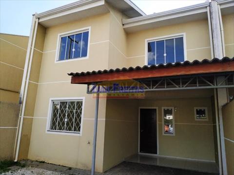 Sobrado para locacao no Fazendinha em Curitiba com 104m² por R$ 3.480,00