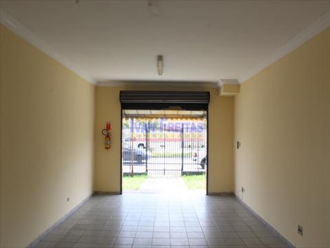 Loja para locacao no Fanny em Curitiba com 43m² por R$ 1.920,00