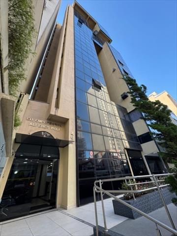Cjto Comercial_sala para locacao no Centro em Curitiba com 108,05m² por R$ 1.800,00