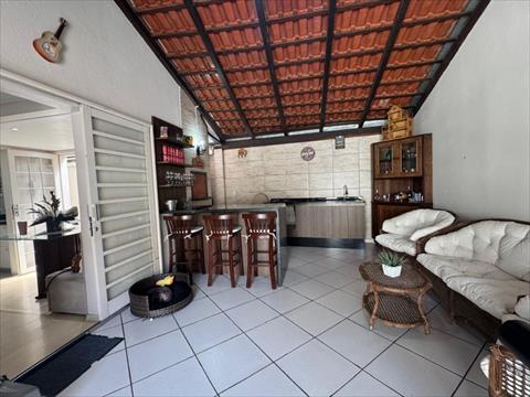 Sobrado para venda no Novo Mundo em Curitiba com 178m² por R$ 749.000,00