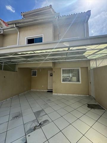 Sobrado para venda no Novo Mundo em Curitiba com 178m² por R$ 650.000,00