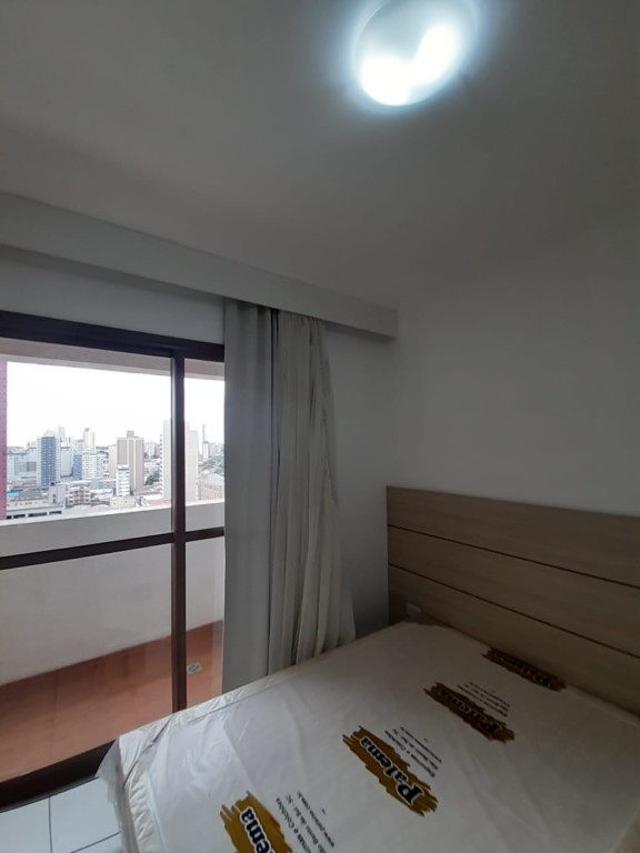 Apartamento para locacao no Centro em Curitiba com 38,2m² por R$ 2.040,00