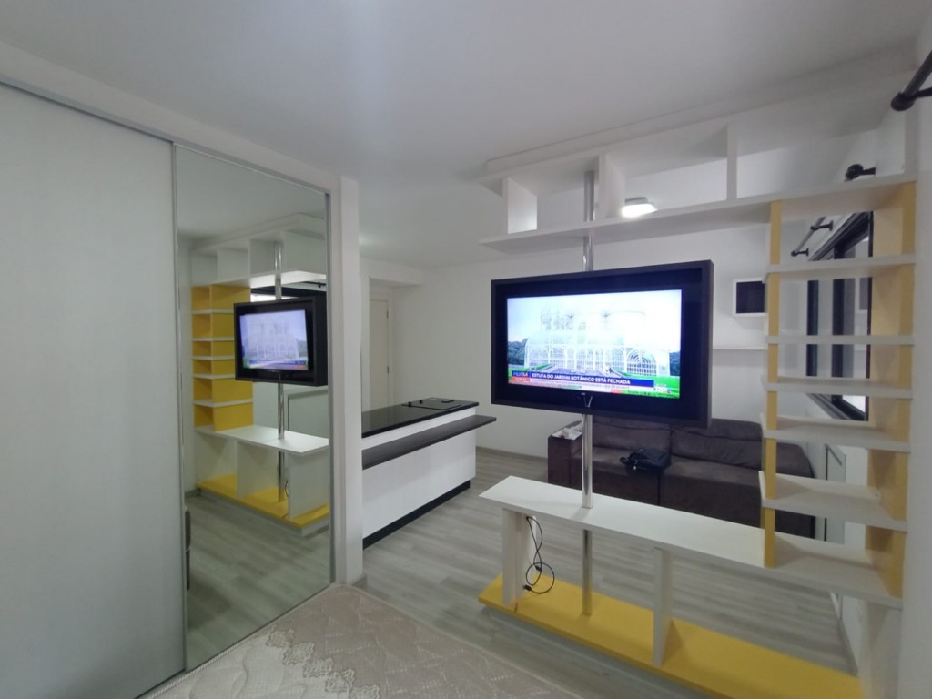 Apartamento para locacao no Cristo Rei em Curitiba com 69,47m² por R$ 2.520,00