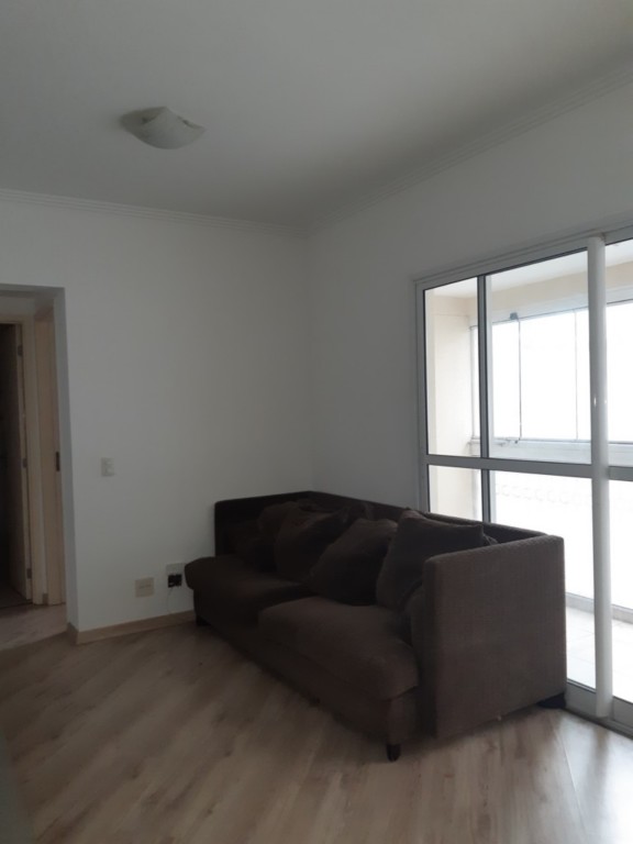 Apartamento para locacao no Centro em Curitiba com 94,94m² por R$ 3.840,00