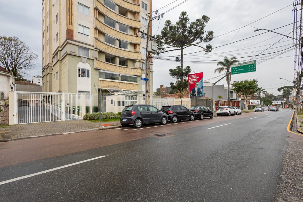 Apartamento para locacao no Alto da XV em Curitiba com 95,47m² por R$ 3.840,00