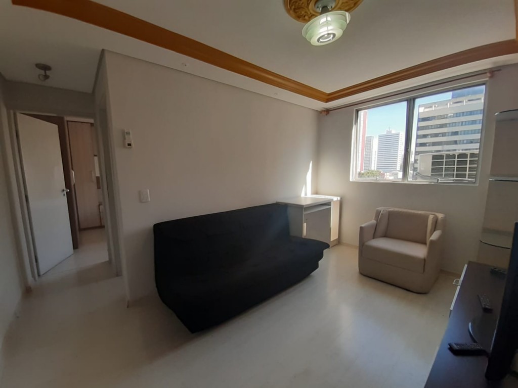 Apartamento para locacao no Centro em Curitiba com 64,6m² por R$ 2.040,00